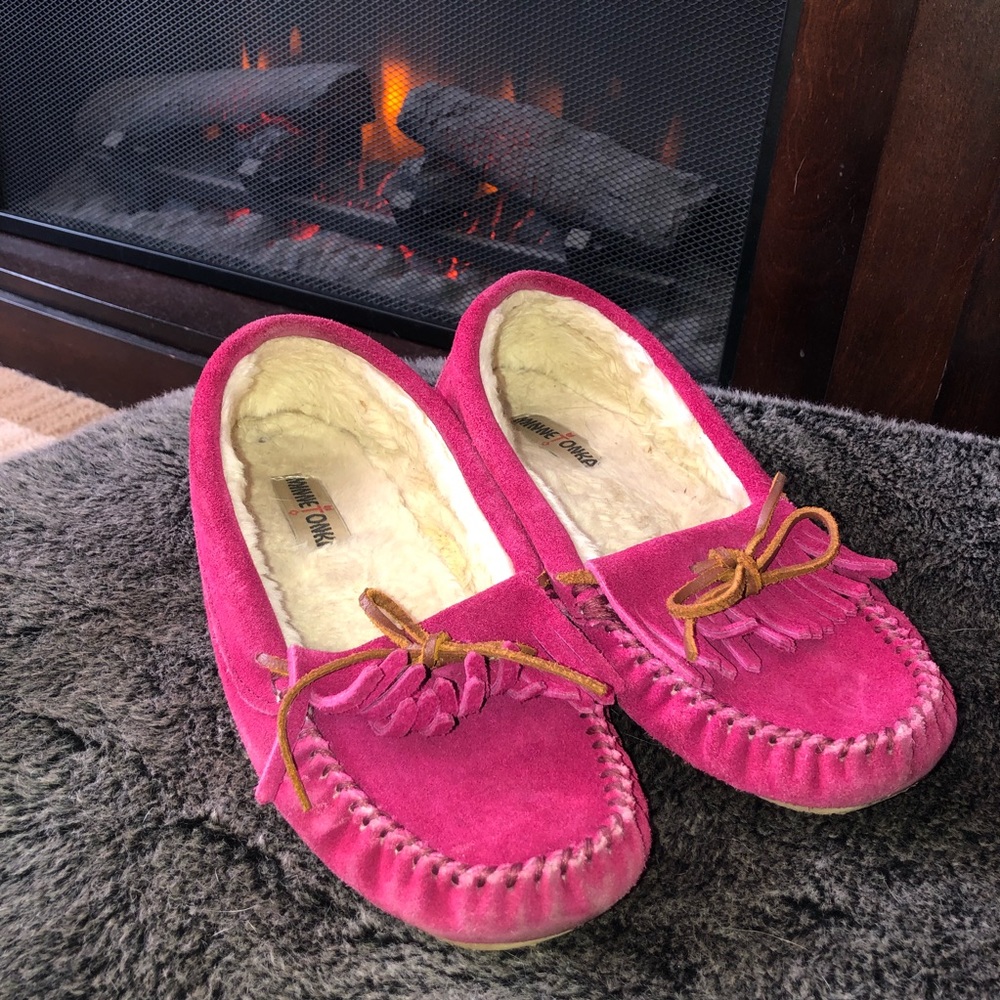Magenta Minnetonkas